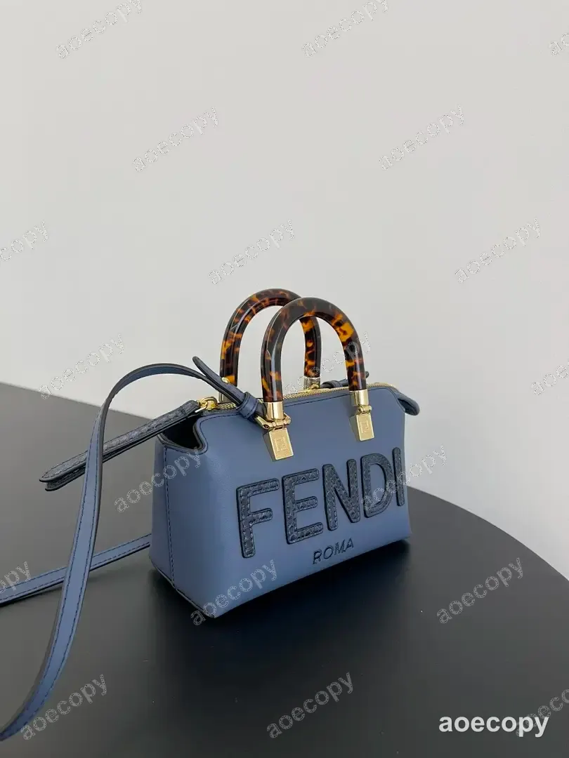 可愛い新作 フェンディ バッグ コピー No.0003