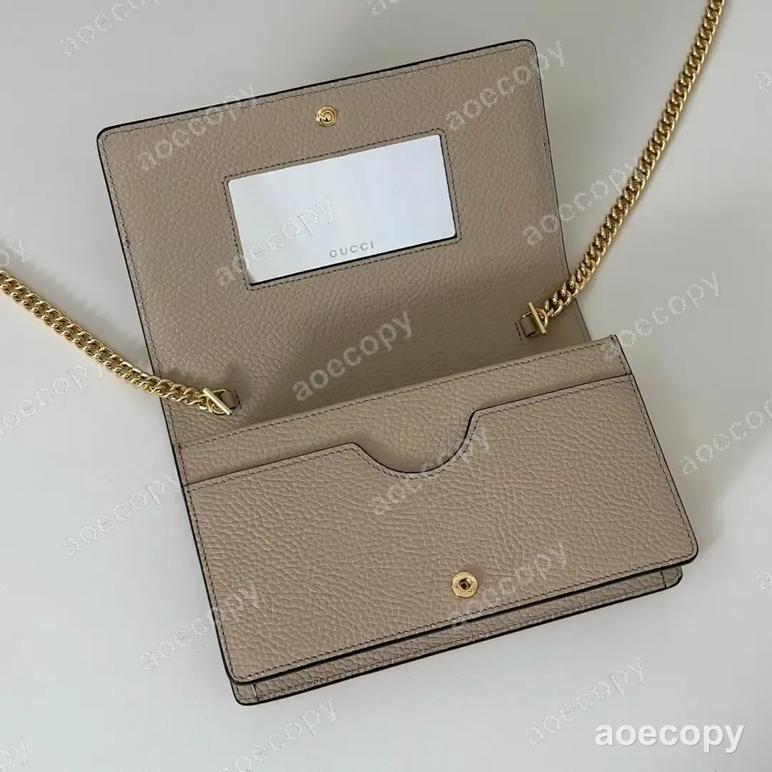 大人気★ グッチ ウォレット スーパーコピー 177841 No.0134