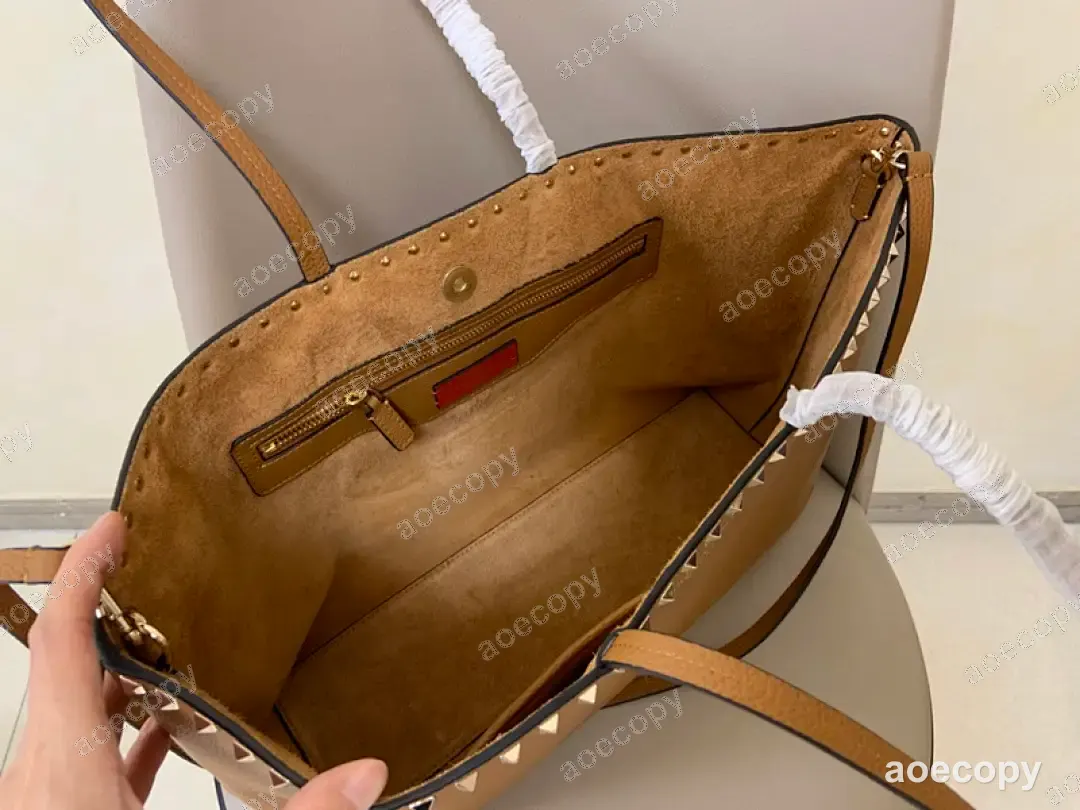 大人気★ ヴァレンティノ バッグ スーパーコピー 000406CE No.0372