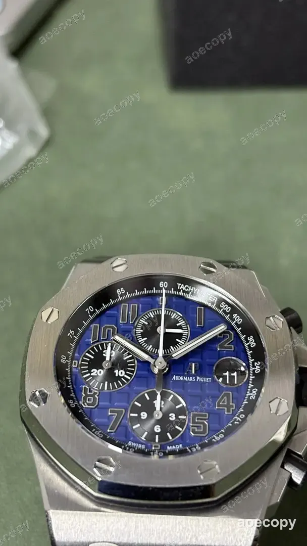 大人気★ オーデマ・ピゲ ロイヤルオーク ウォッチ スーパーコピー J22425 No.0024