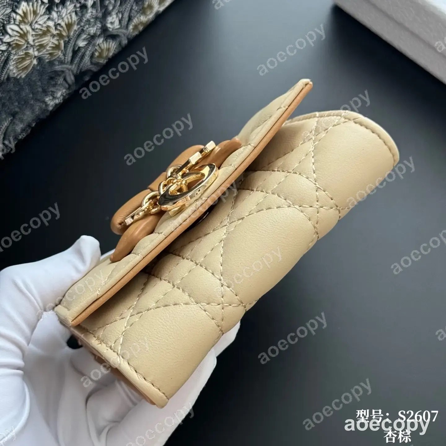可愛い新作 ディオール レディ ディオール レザー ウォレット 偽物 No.0011