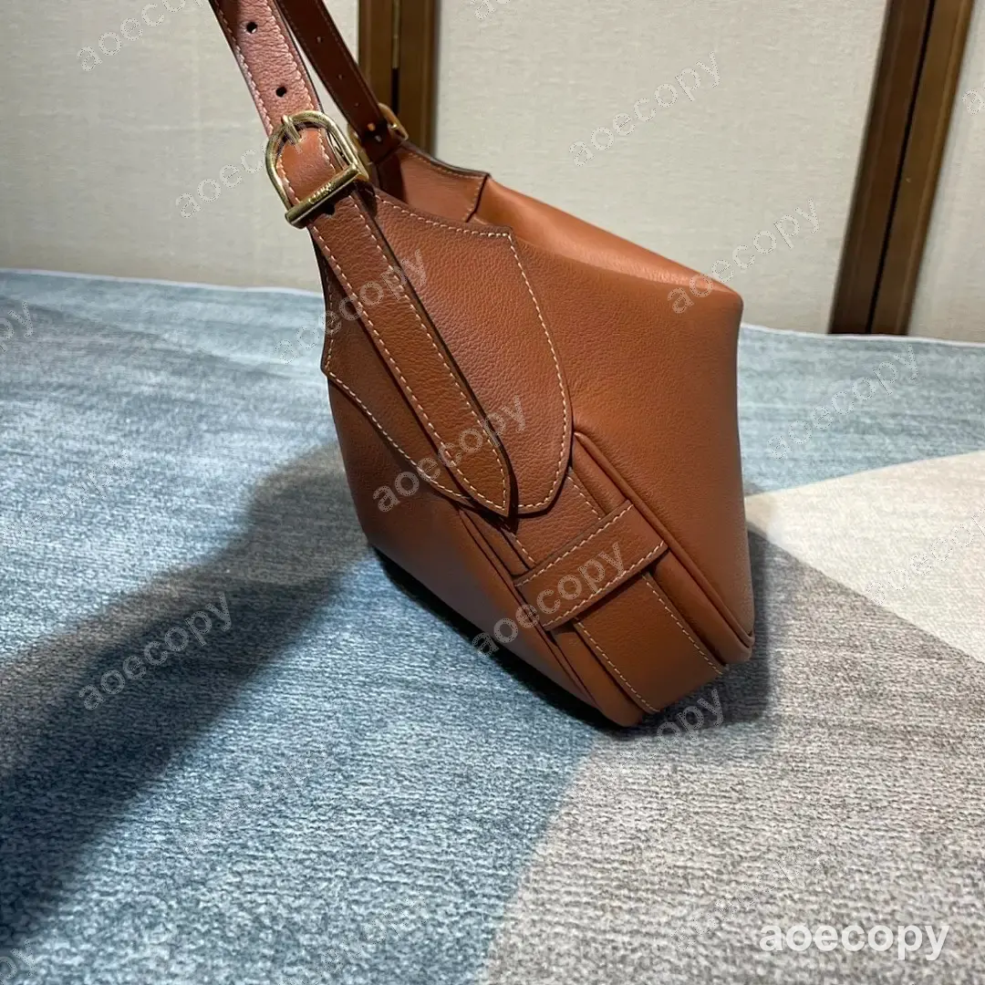 新作 セリーヌ バッグ 偽物 No.0089