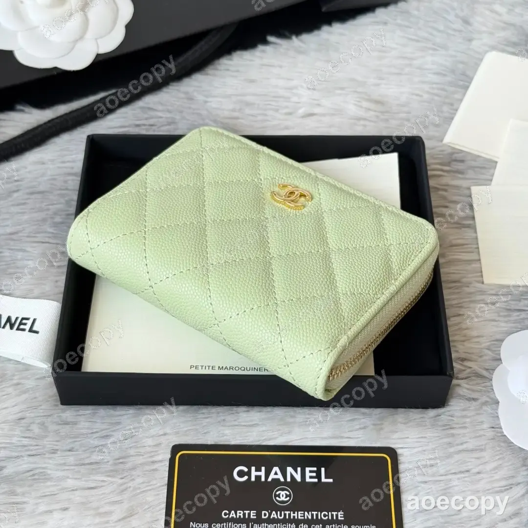 大人気★ シャネル キルティング カードケース 偽物 No.0015