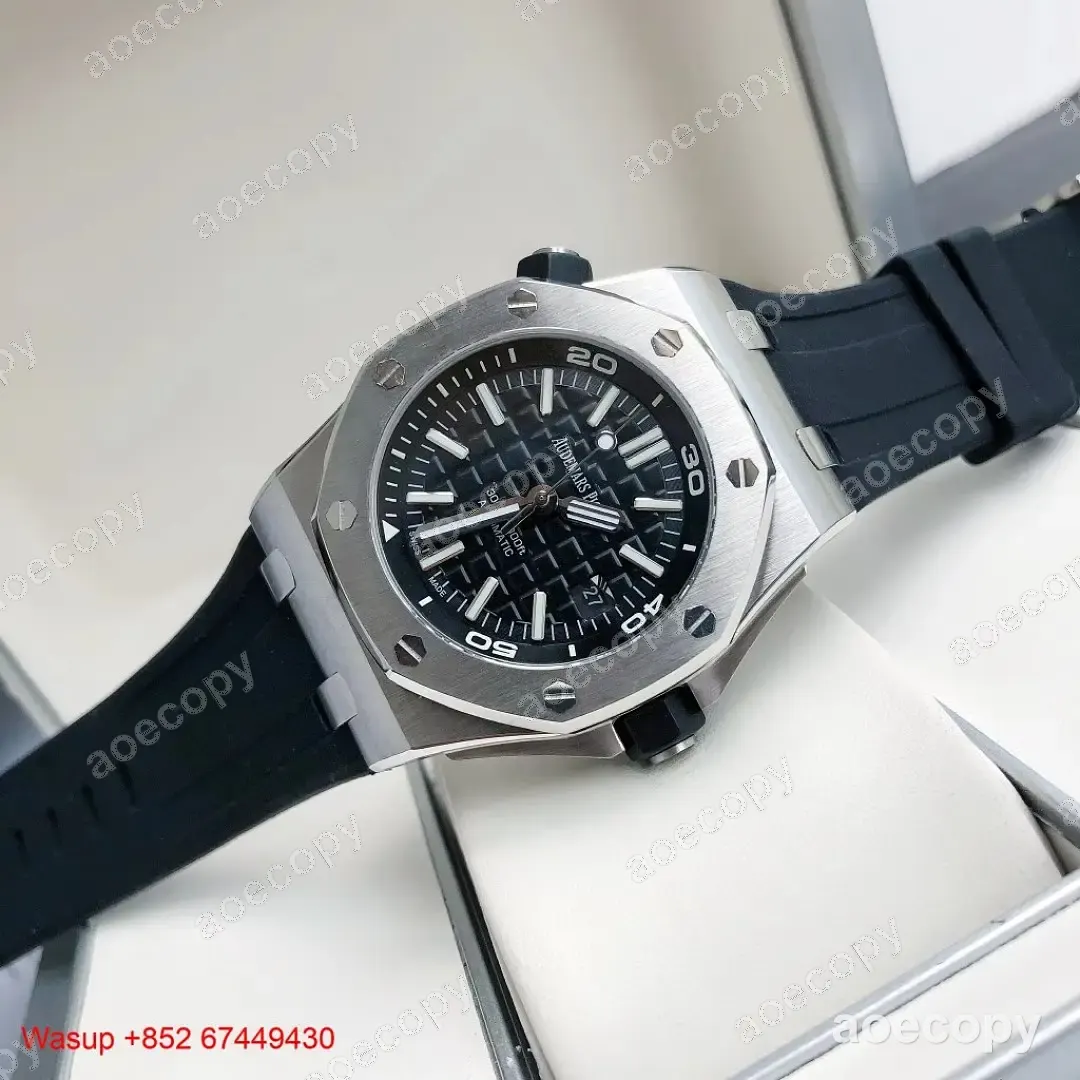 人気モデル オーデマ・ピゲ ロイヤルオーク ブラック ウォッチ スーパーコピー 15720ST No.0064