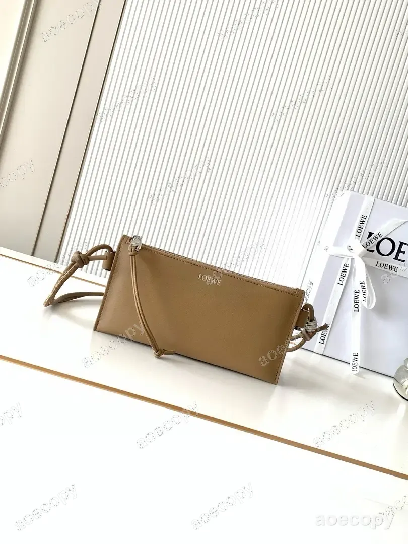 大人気★ ロエベ バッグ N級品 No.0118