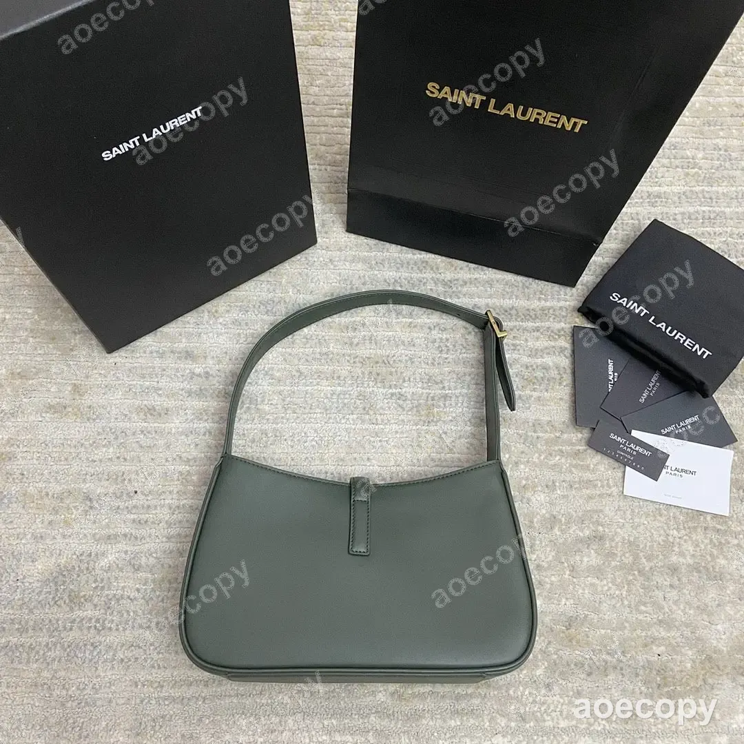 可愛い新作 サンローラン ショルダーバッグ N級品 657228PW No.0594