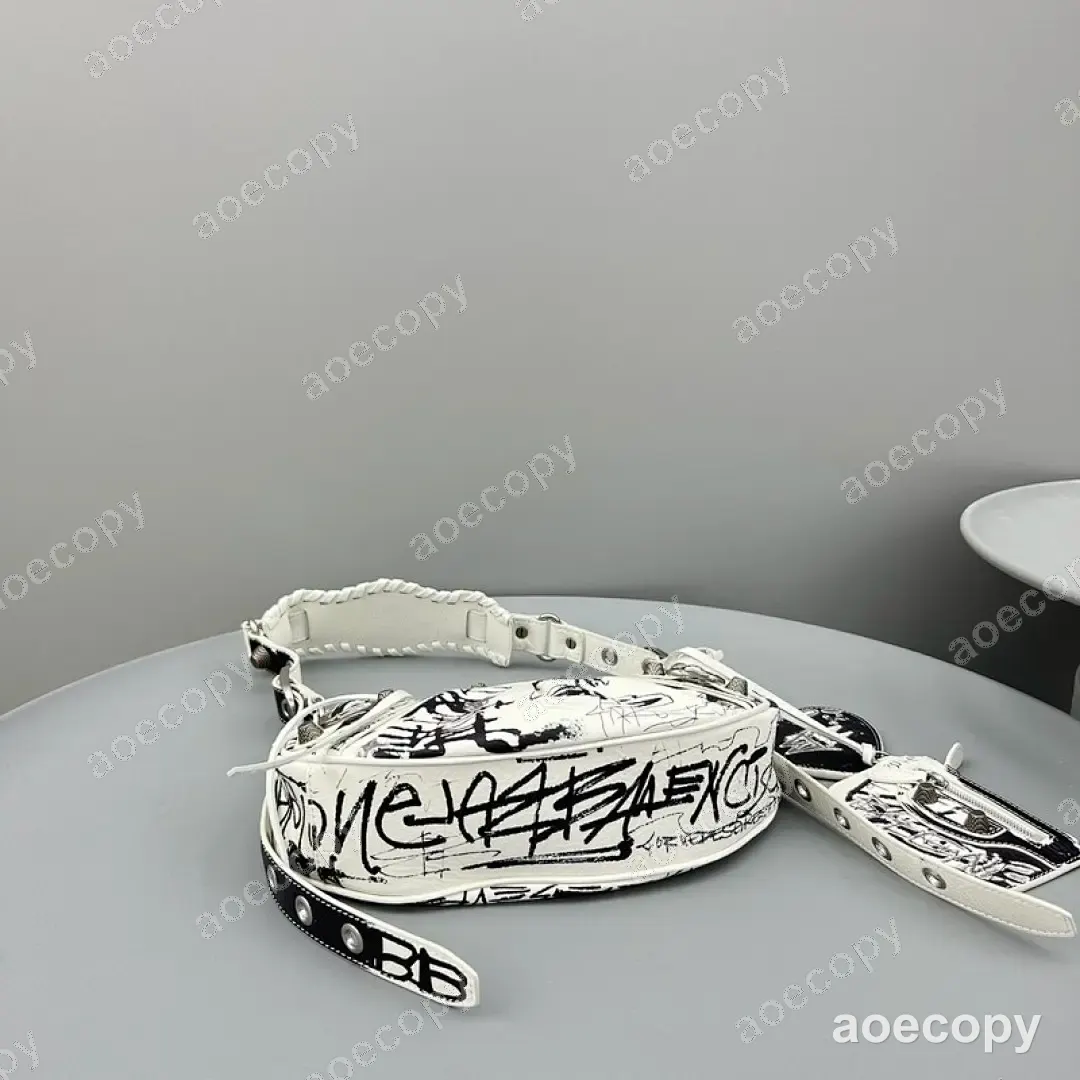 人気新作 バレンシアガ ル カゴール バッグ N級品 No.0162
