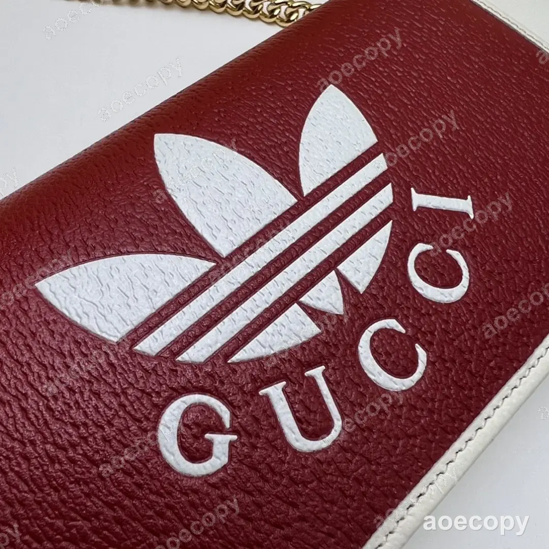 大人気★ グッチ チェーン チェーンウォレット N級品 621892AD No.0242