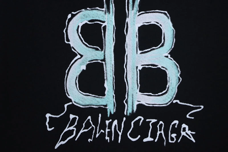 Hand-Painted Letter Print T-Shirt