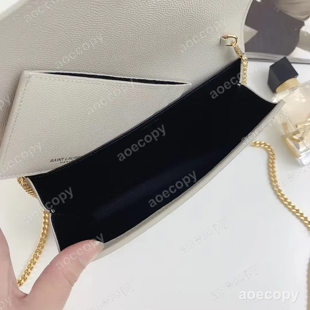 大人気★ サンローラン ミニバッグ N級品 607788 No.0629