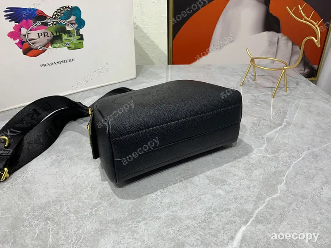 可愛い新作 プラダ バッグ 偽物 DD2802450 No.0438