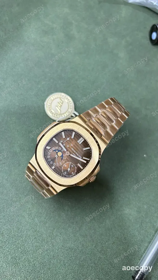 新作 パテック・フィリップ ノーチラス ローズゴールド ウォッチ N級品 5712R No.0002