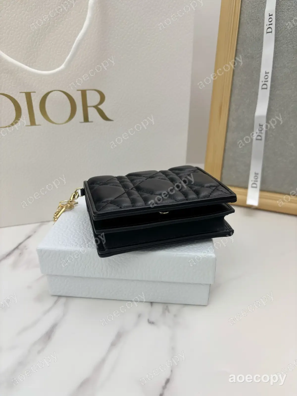 大人気★ ディオール レザー グレー コンパクトウォレット スーパーコピー No.0090