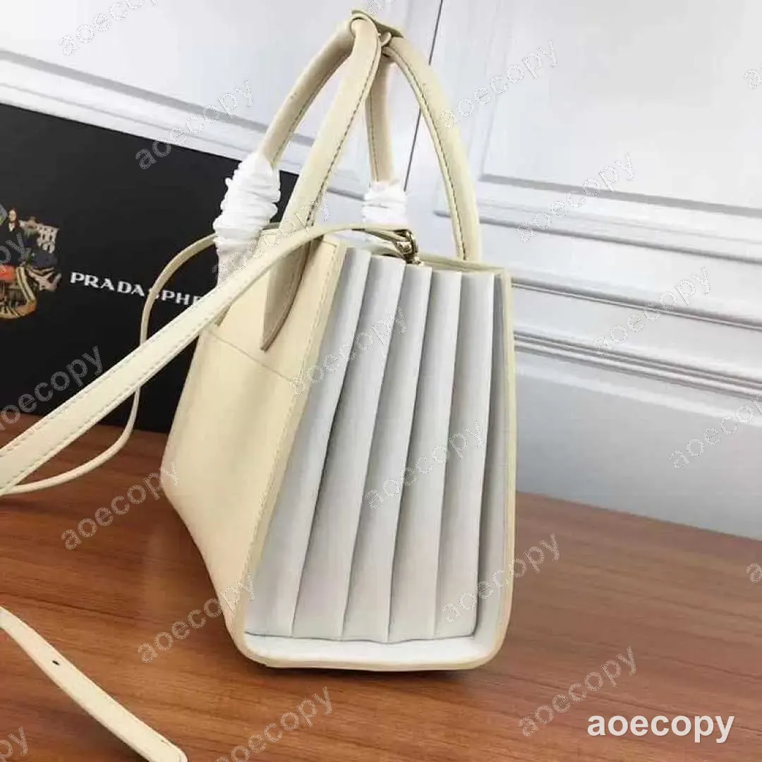 大人気★ プラダ バッグ N級品 No.0491