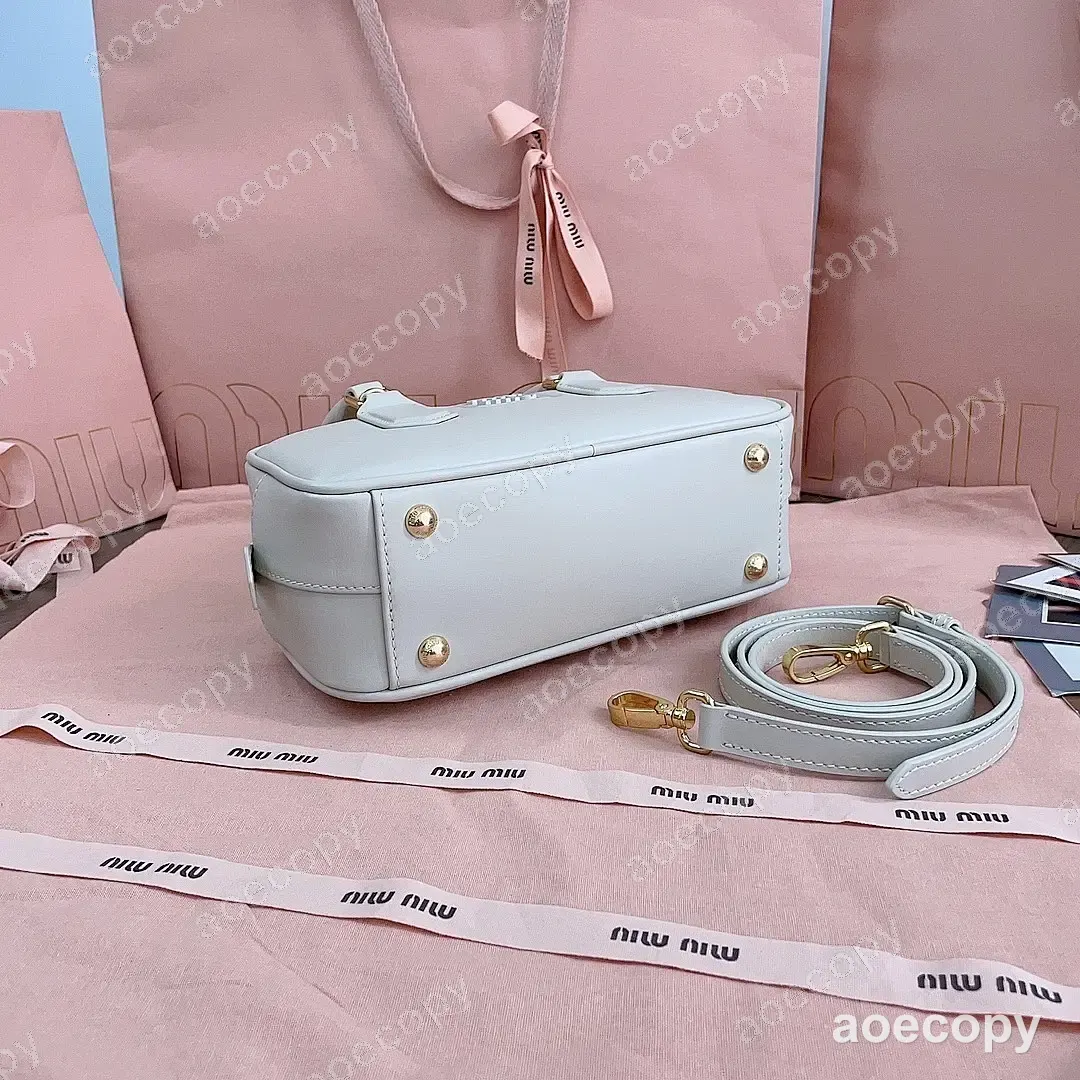 人気新作 ミュウミュウ バッグ N級品 No.0133
