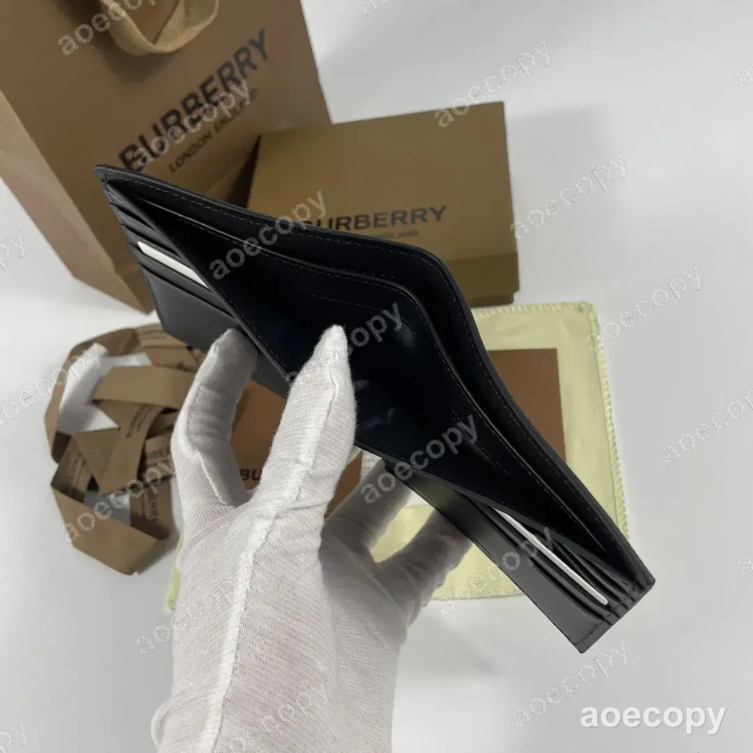 可愛い新作 バーバリー ウォレット スーパーコピー No.0001