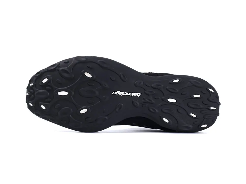 the black outtsole