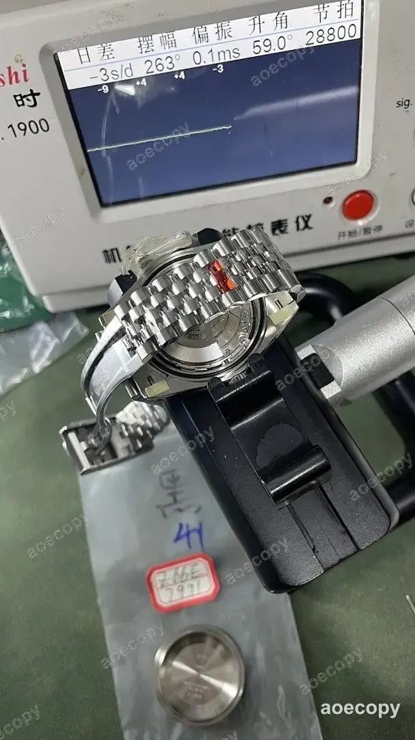 注目の新作 ロレックス デイトジャスト ブラック ウォッチ スーパーコピー Z66E7971 No.0039