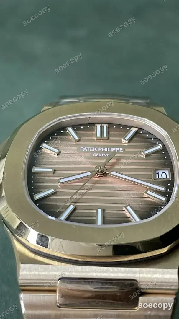 人気モデル パテック・フィリップ ノーチラス ローズゴールド ウォッチ N級品 5711R No.0005