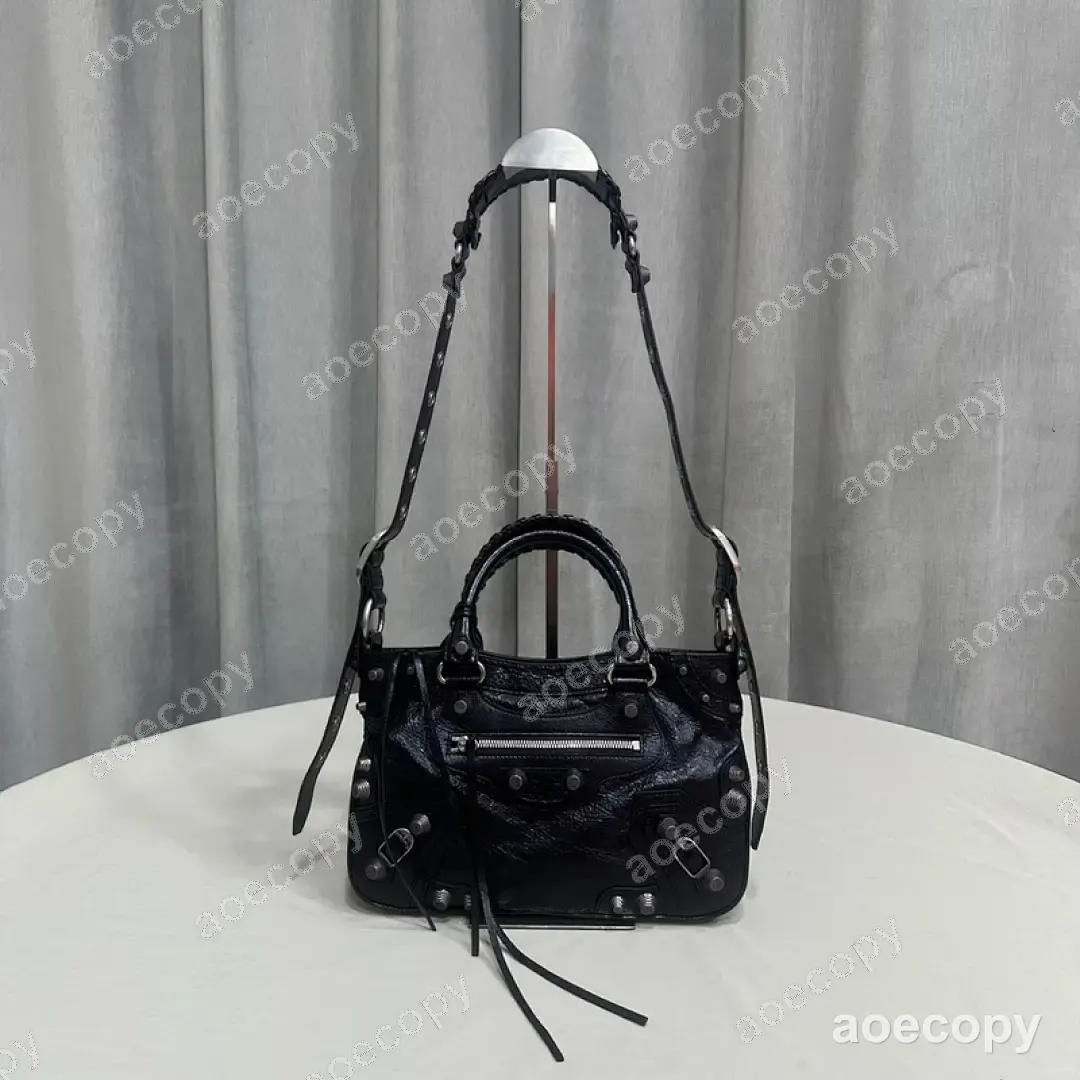 大人気★ バレンシアガ ル カゴール バッグ N級品 No.0067