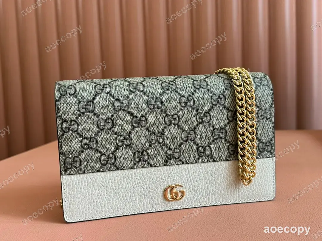 激安 グッチ ウォレット スーパーコピー 497985 No.0235