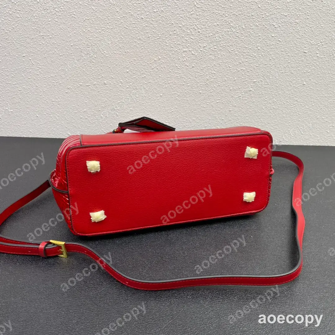 新作 プラダ バッグ N級品 DD2802750 No.0487