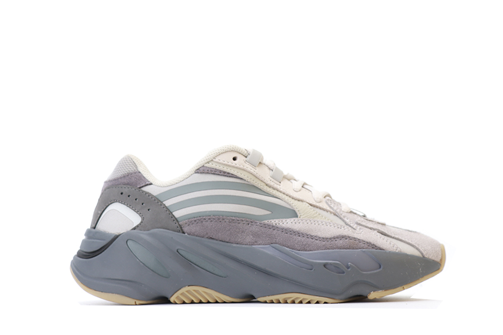 Yeez 700 V2 ‘Tephra’