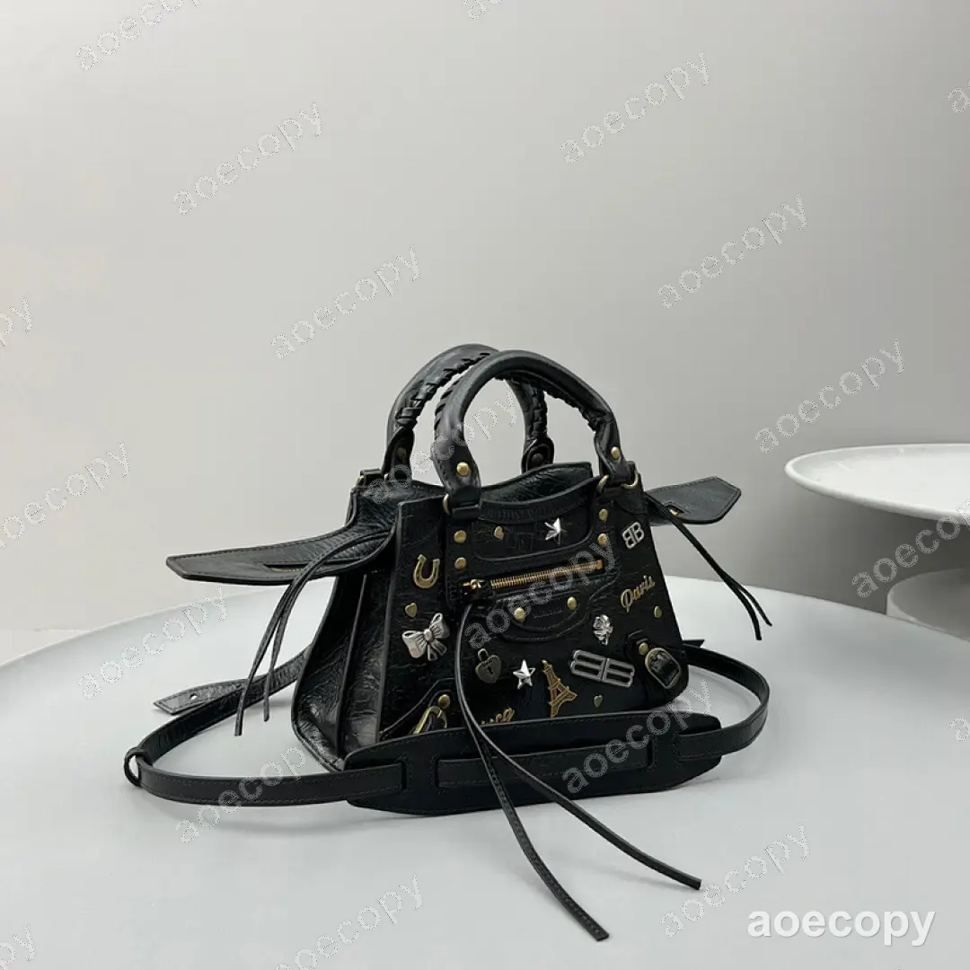 大人気★ バレンシアガ ネオ カゴール バッグ N級品 No.0070