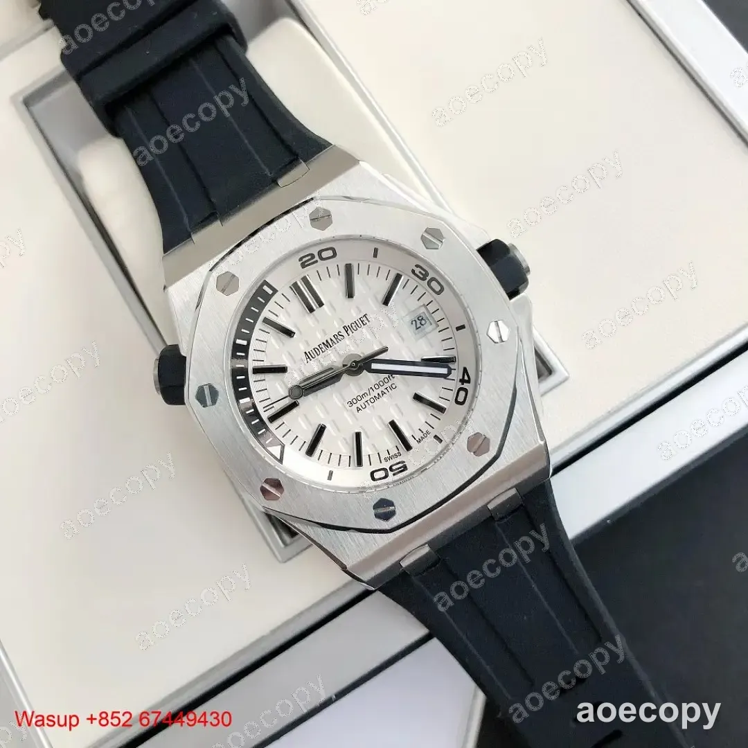 新作 オーデマ・ピゲ ロイヤルオーク ホワイト ウォッチ スーパーコピー 15720ST No.0061