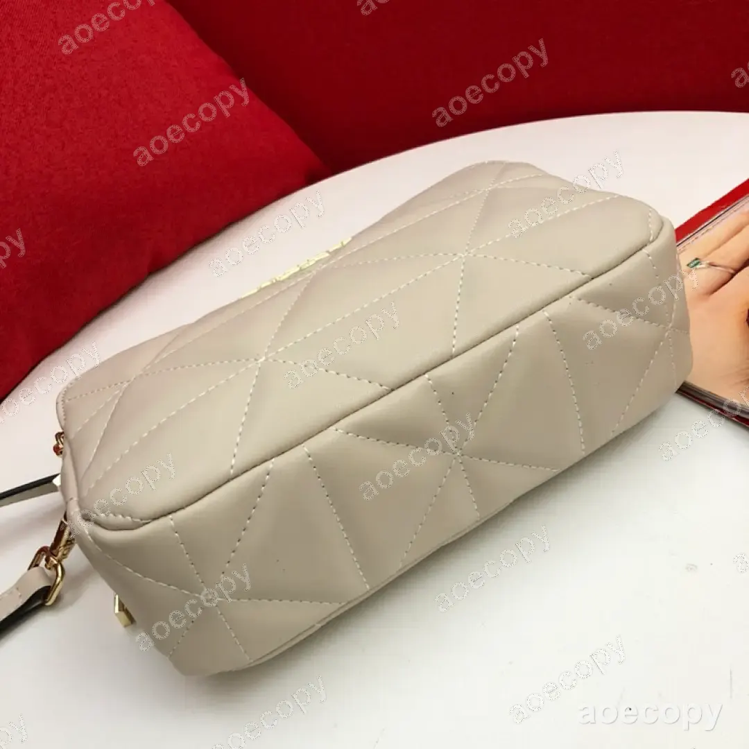 大人気★ プラダ バッグ N級品 DD2802550 No.0161
