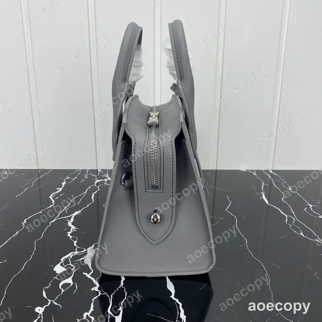 大人気★ プラダ バッグ N級品 DD280275 No.0323