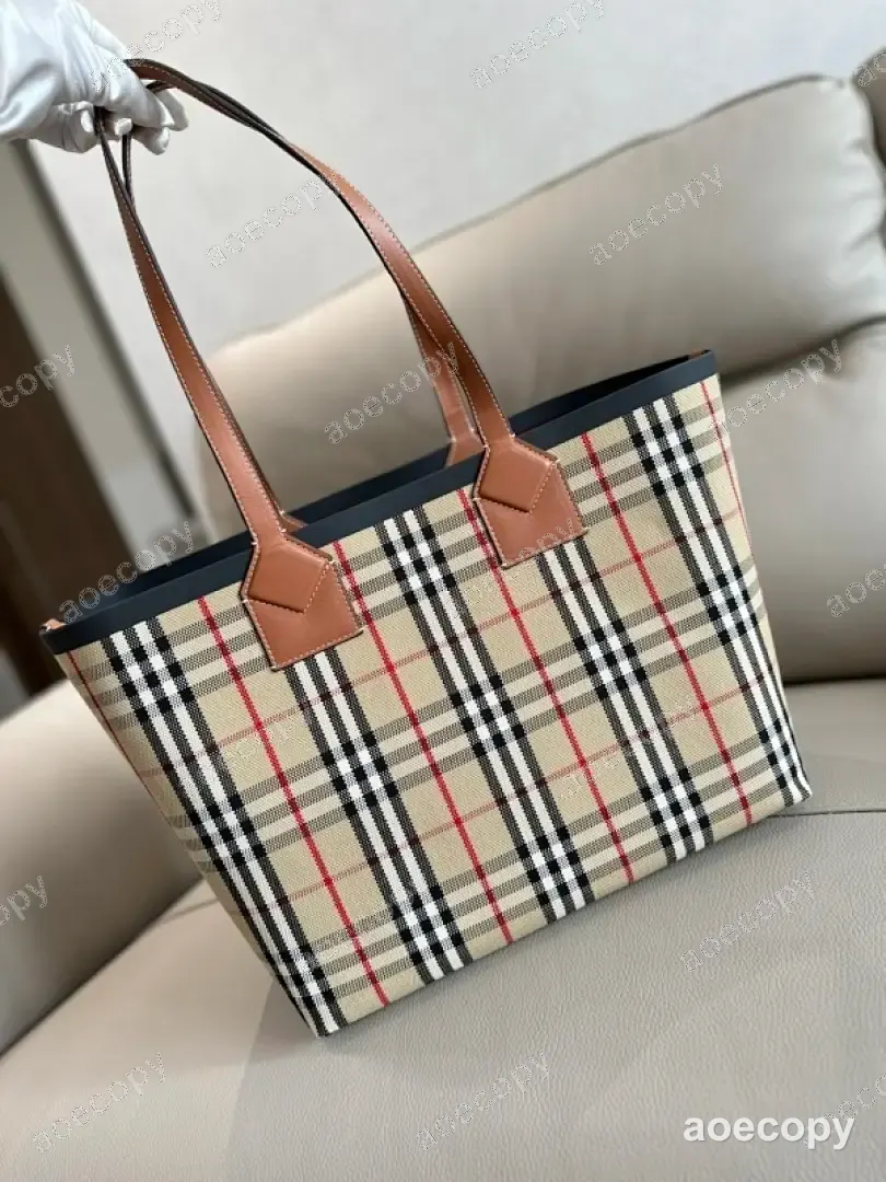 大人気★ バーバリー バッグ 偽物 015648F7 No.0270