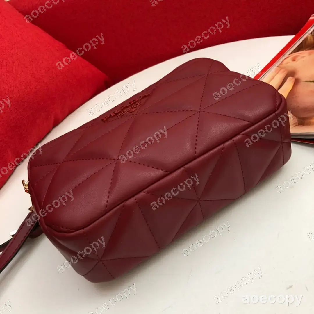 大人気★ プラダ バッグ N級品 DD2802550 No.0194