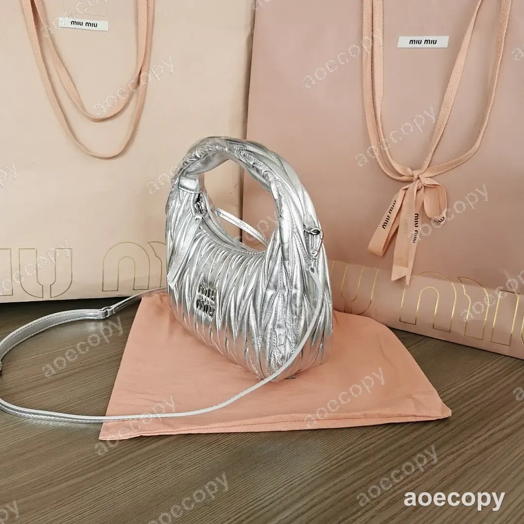 大人気★ ミュウミュウ バッグ N級品 No.0173