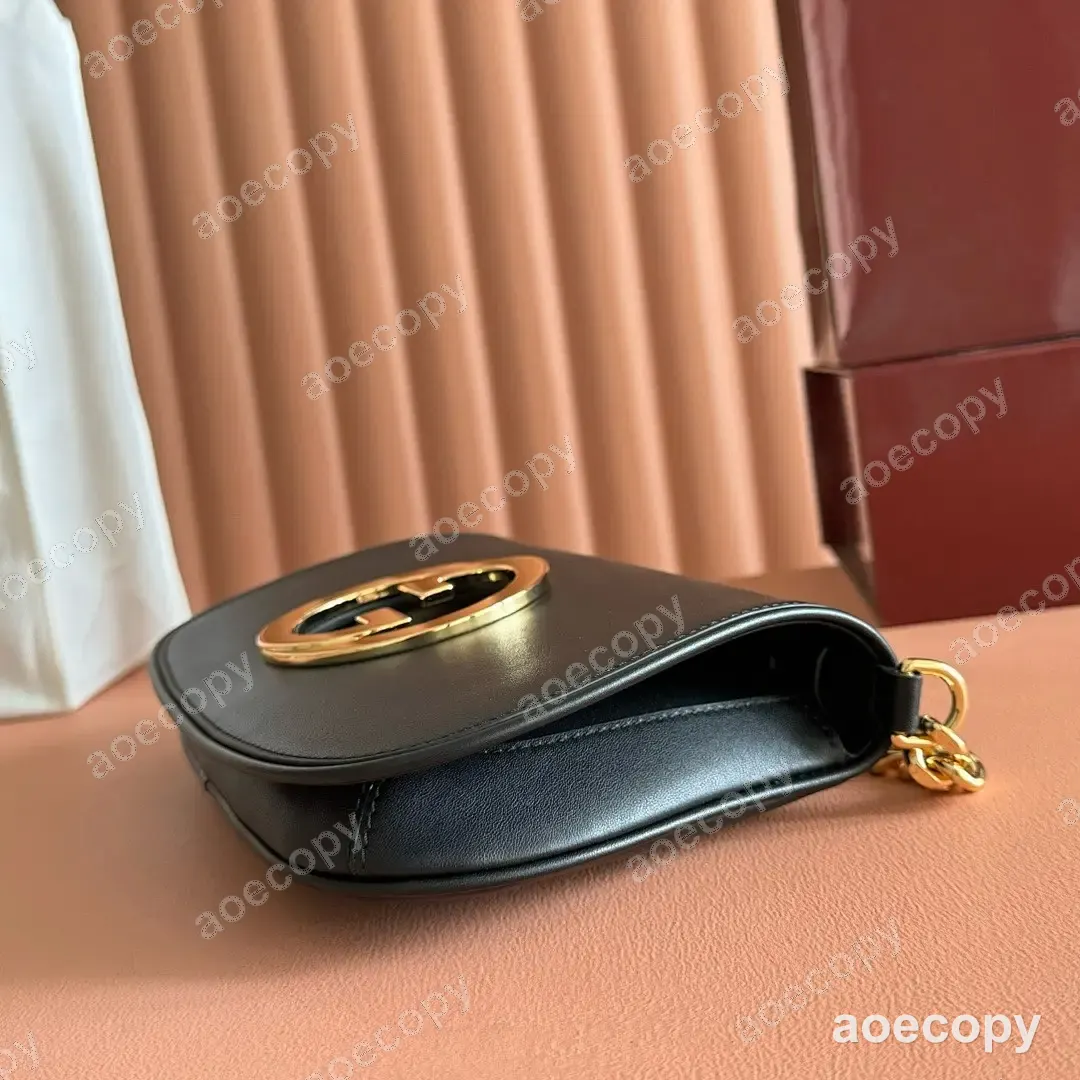 人気新作 グッチ ショルダーバッグ N級品 699268 No.0209