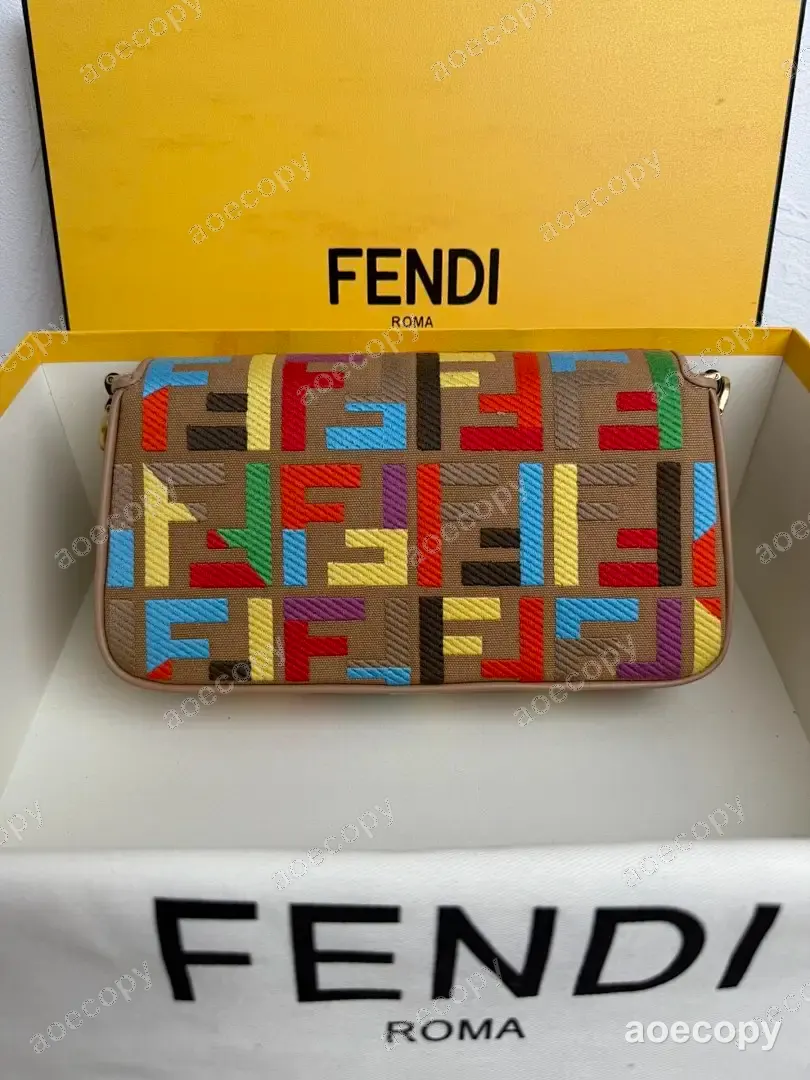 大人気★ フェンディ バッグ N級品 No.0095