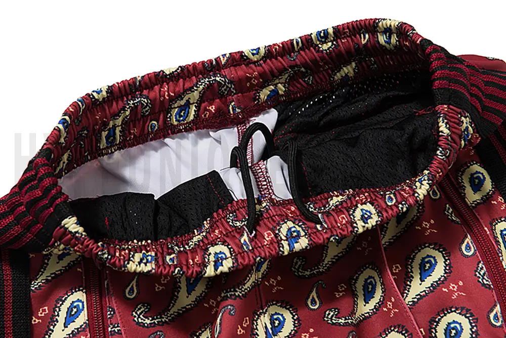 Elastic waistband for easy adjustment.