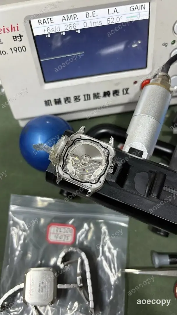 激安 カルティエ サントス ホワイト ウォッチ スーパーコピー No.0041