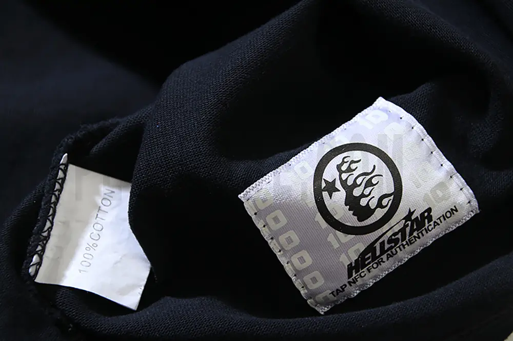 Simple and elegant tag with a premium texture.