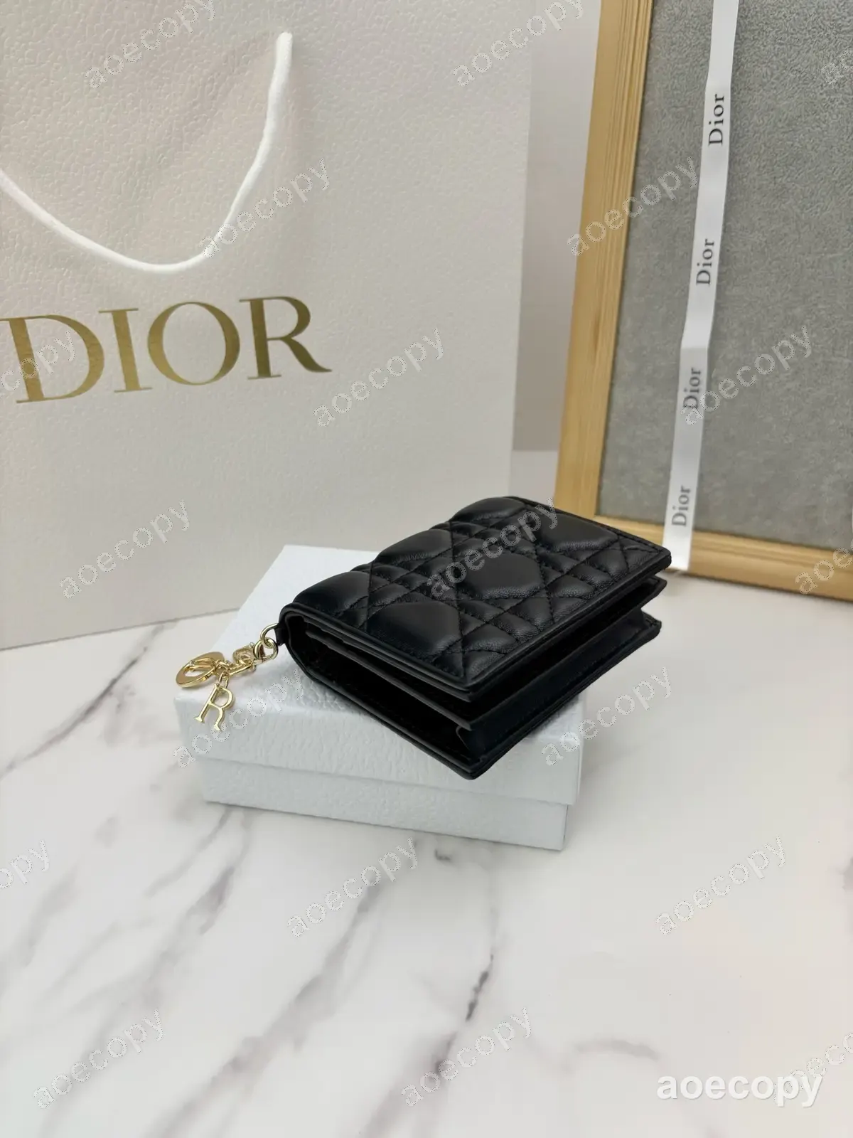 大人気★ ディオール レザー グレー コンパクトウォレット スーパーコピー No.0090