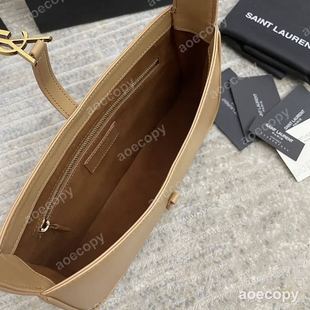 可愛い新作 サンローラン ショルダーバッグ N級品 657228PW No.0594