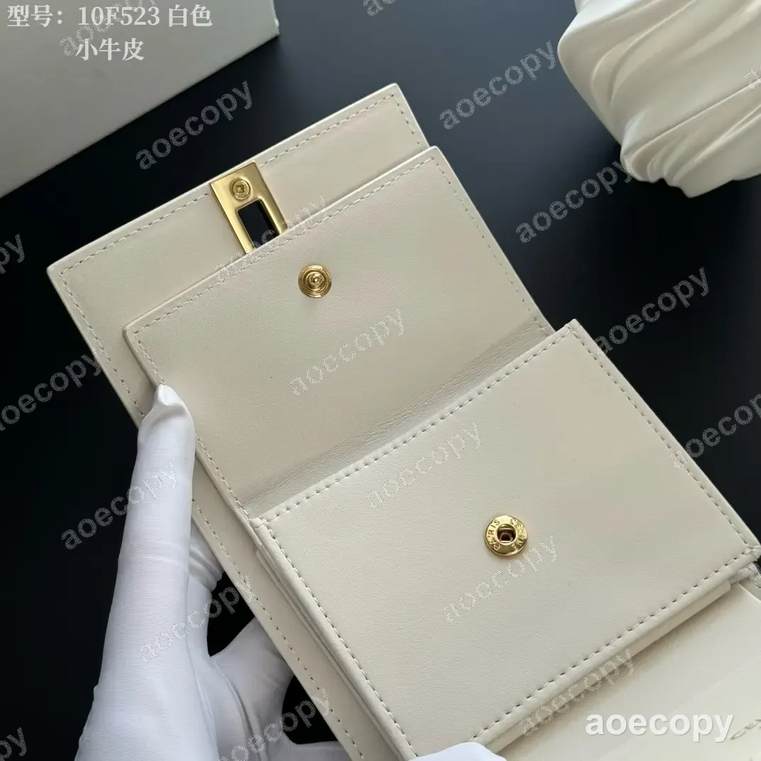 新作 セリーヌ レザー ウォレット スーパーコピー No.0017