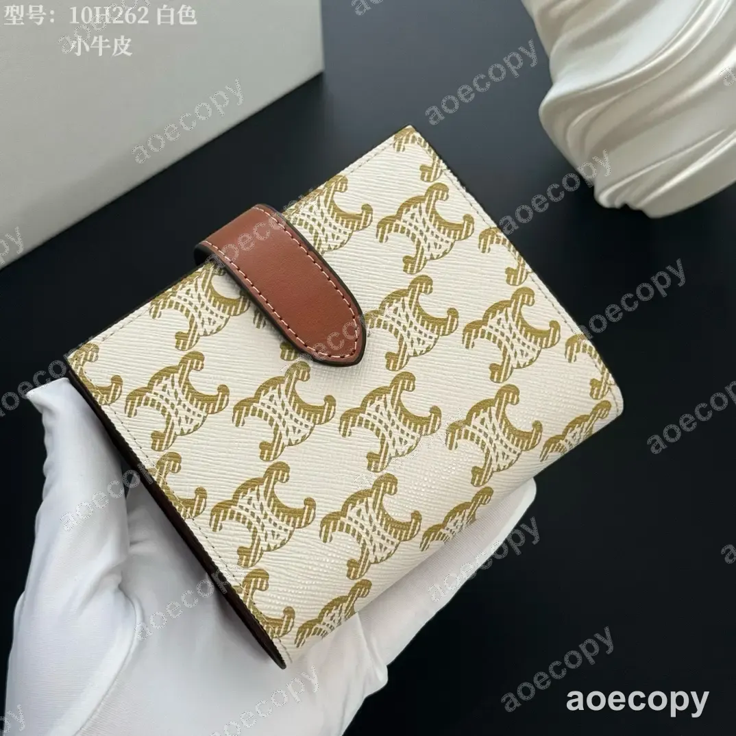 新作 セリーヌ トリオンフ レザー ウォレット 偽物 No.0002