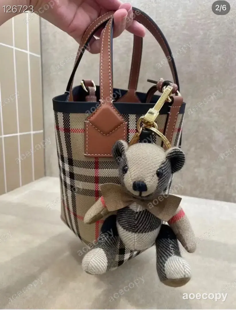 大人気★ バーバリー バッグ N級品 000025F1 No.0441