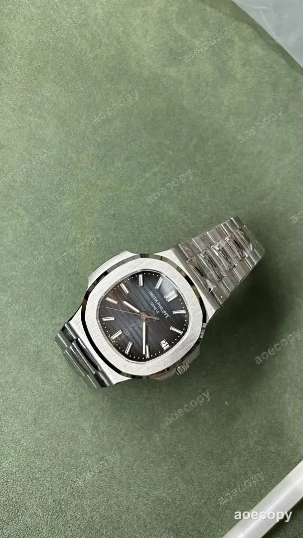 激安 パテック・フィリップ ノーチラス ブルー ウォッチ スーパーコピー 5711A No.0017