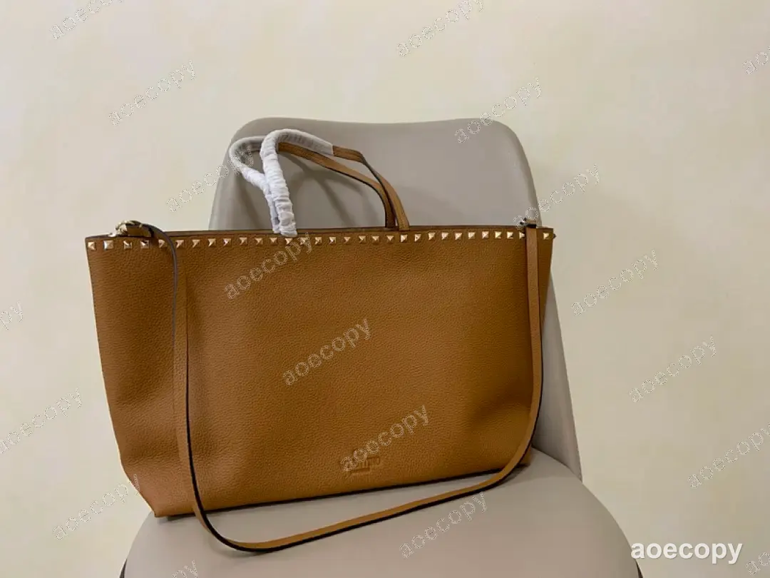 大人気★ ヴァレンティノ バッグ スーパーコピー 000406CE No.0372