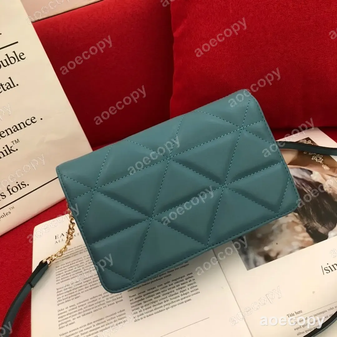 大人気★ プラダ バッグ N級品 21-14 No.0521