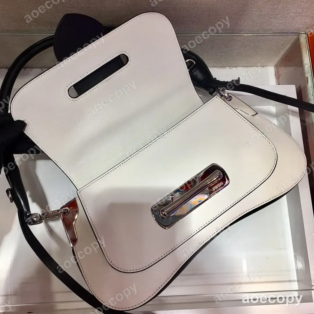 人気新作 プラダ バッグ N級品 1BD908 No.0550