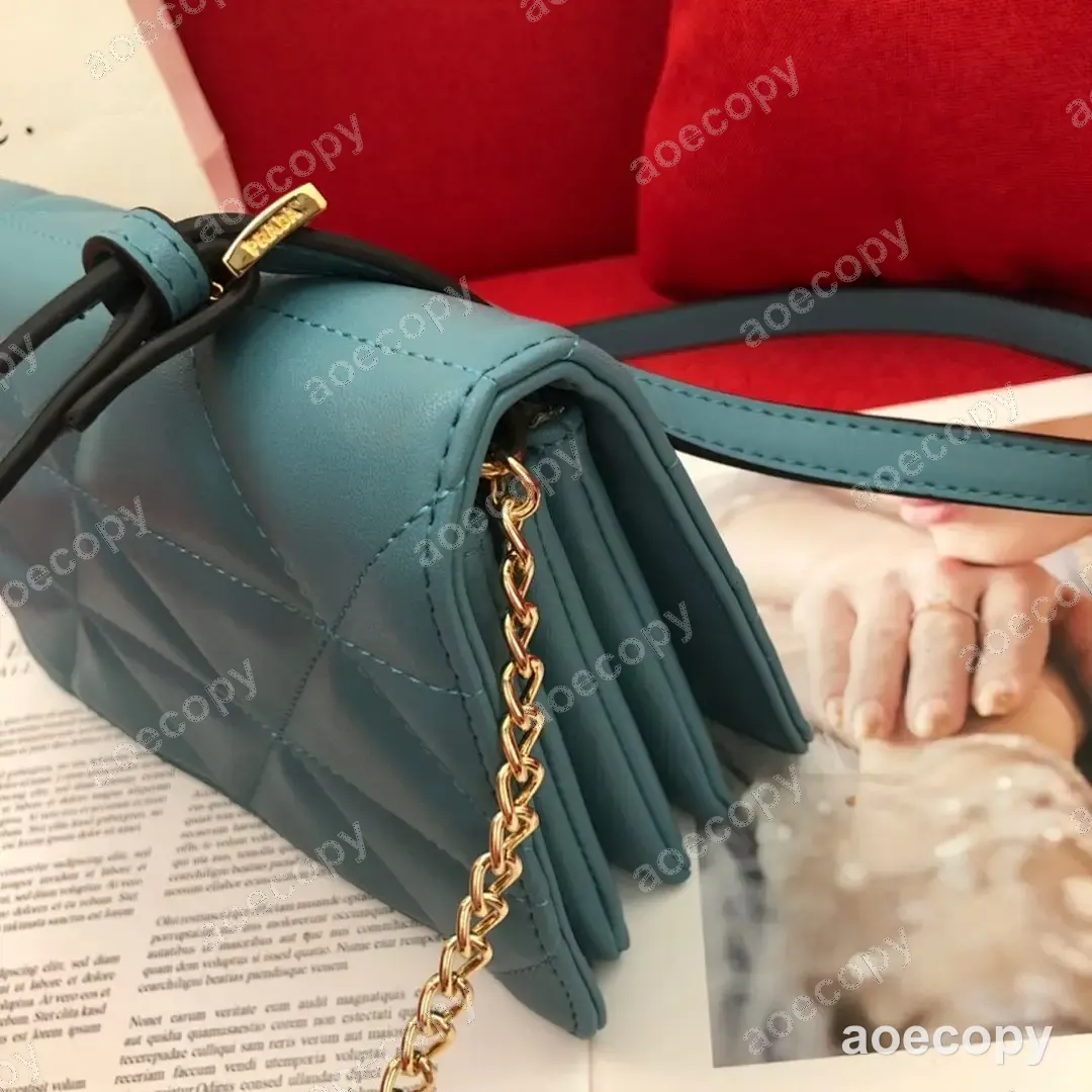大人気★ プラダ バッグ N級品 21-14 No.0521