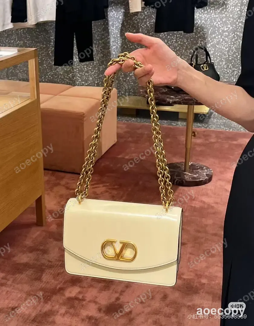 大人気★ ヴァレンティノ バッグ コピー 0021635B No.0297